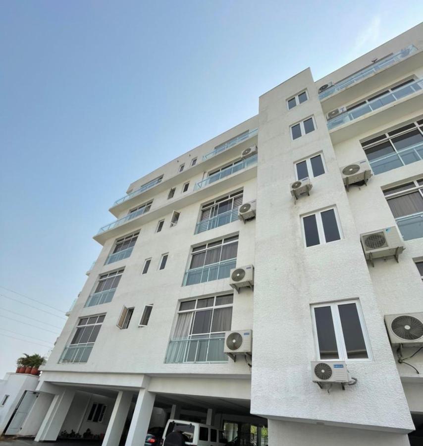 לגוס Banana Island Shared Apartment מראה חיצוני תמונה