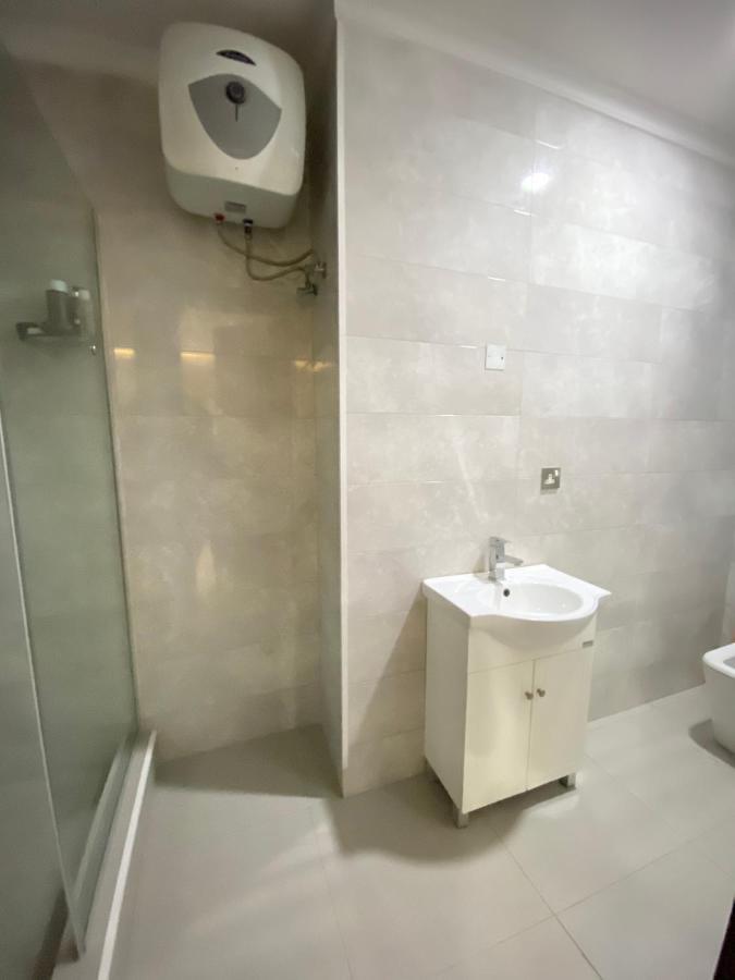 לגוס Banana Island Shared Apartment מראה חיצוני תמונה